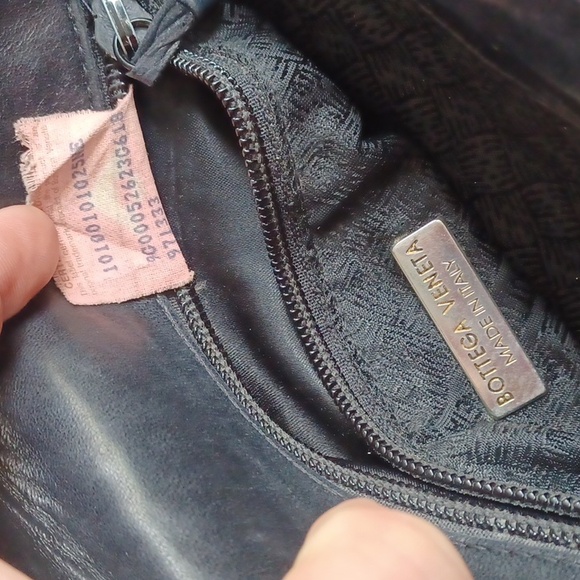 Bottega Veneta Black Woven Crossbody - Picture 3 of 16